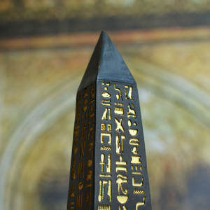 Statue d'obélisque personnalisé du Temple égyptien du désert de Ra, Statue de la tour d'obélisque antique de l'église, pilier d'obélisques en résine - Product Image 5