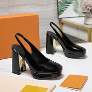 รองเท้าส้นสูงแบบเปิดนิ้วเท้าสำหรับผู้หญิง หนังแท้คุณภาพพรีเมียม สีดำ ดีไซน์หรูหรา ประดับคริสตัล 5 ซม. กันลื่น ทนทาน คุณภาพสูง - Product Image 1