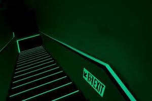 Glow in the Dark <span class=keywords><strong>PES</strong></span> Couleur Verdâtre <span class=keywords><strong>5</strong></span> + Heures Film Photolumiscent Adhésif Réfléchissant Signes Lumineux pour Marches Sortie de Sécurité - Product Image 5