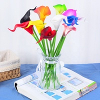 Vente en gros PU Mini Calla Lily simple tige fleurs artificielles pour la maison décorations pour Noël Nouvel An Halloween retour à l'école