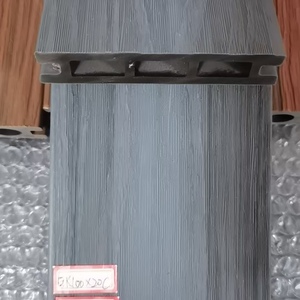 Nouvelle protection de l'environnement de haute qualité Wpc Decking, matériau ignifuge imperméable anti-corrosion extrudé plaque à trois trous - Product Image 2