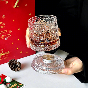 En gros, Verre à shot haut de gamme en verre cristal avec plateau rotatif, design simple et élégant, pour brandy, bière et whisky, modèle populaire - Product Image 5