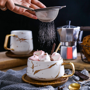 Tazza e piattino da tè in marmo nordico oro tazze da caffè <span class=keywords><strong>Vintage</strong></span> in ceramica al latte <span class=keywords><strong>Set</strong></span> da tè pomeridiano all'ingrosso con coperchio in legno - Product Image 6