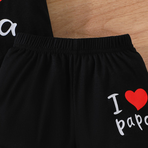 ชุดเซ็ตสองชิ้นขายส่งสำหรับเด็กผู้ชาย เสื้อยืดแขนสั้นลายการ์ตูนพิมพ์ตัวอักษร กางเกงขาสั้นลำลองลายพรางสำหรับเด็ก - Product Image 5