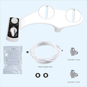 Abattant <span class=keywords><strong>de</strong></span> <span class=keywords><strong>toilette</strong></span> intelligent mural au design moderne avec bidet intégré, pulvérisateur <span class=keywords><strong>de</strong></span> bidet réglable à <span class=keywords><strong>eau</strong></span> chaude et froide, en plastique intelligent - Product Image 4