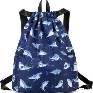 Mochila personalizada con estampado de tiburón para niños, bolsa portátil para nadar y gimnasio al aire libre para niños y niñas - Product Image 1