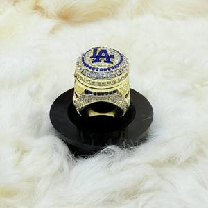 Auf Lager: 2024 Dodgers Baseball Meisterring – Spieler #5 Freeman, #50 Betts, #17 Ohtani, #18 Yamamoto, #22 Kershaw, #37 Hernandez - Product Image 6