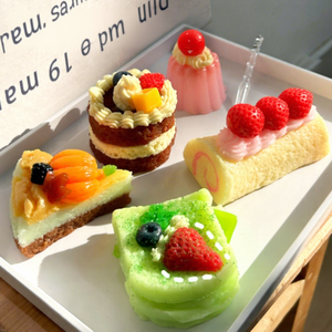 Onr Kawaii Simulation Gâteau en Plastique Accessoires Maison de Poupée Jouet de Décompression Cheesecake à Presser Squishy Unisexe 14+ - Product Image 1