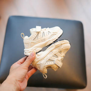 Chaussures pour bébé Printemps/Automne Semelle souple Premières chaussures de marche pour garçons, Baskets blanches pour filles, Chaussures de sport pour tout-petits 1-3 ans - Product Image 4