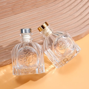 Nuevo 50ml 100 Botella <span class=keywords><strong>de</strong></span> <span class=keywords><strong>licor</strong></span> <span class=keywords><strong>de</strong></span> vidrio pequeña Mini Spirit Bebidas caseras con sabor a alcohol Vacía con dispensador <span class=keywords><strong>de</strong></span> corcho - Product Image 2