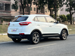 <span class=keywords><strong>Hyundai</strong></span> ix25 1.6 GLS 2015 d'occasion, transmission automatique, sièges en cuir, conduite à gauche, pneus R17, traction avant, galerie de toit en alliage d'aluminium - Product Image 6