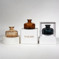 Bouteille en verre vide de 200 ml pour diffuseur à bâtonnets, de luxe, ambre clair/foncé, forme bulbeuse ronde, avec bouchon personnalisé sérigraphié, vente en gros