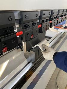 Máquina Plegadora de Metal de 4+1 Ejes: Maquinaria y Equipo Industrial PDS Electrohidráulico Híbrido - Product Image 2
