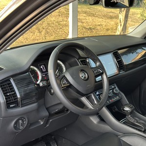 Offre Spéciale – <span class=keywords><strong>Skoda</strong></span> <span class=keywords><strong>KODIAQ</strong></span> d'<span class=keywords><strong>occasion</strong></span> 2017, <span class=keywords><strong>Essence</strong></span> 1.8L, SUV 4 portes 5 places, Euro VI, Prix Abordable, Exportation Chine - Product Image 5