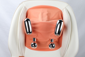 Emoka Toptan Yüksek Kaliteli 6 Motorlu Titreşimli Shiatsu Sırt ve Bel Masaj Minderi Üstün PU Deri ile - Product Image 4