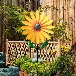 热销花园装饰3D风旋转器带金属大花园桩装饰锻铁风旋转器用于草坪