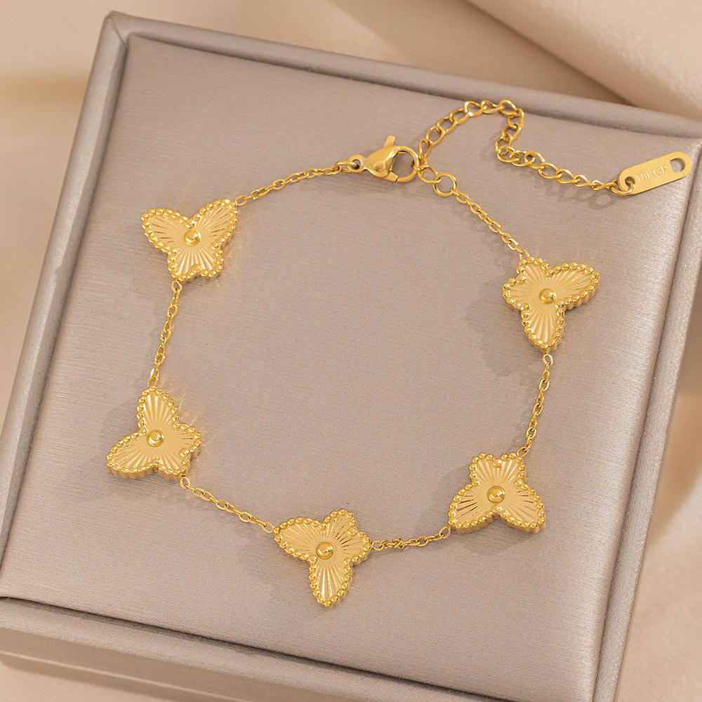 สร้อยข้อมือ713ผีเสื้อทอง