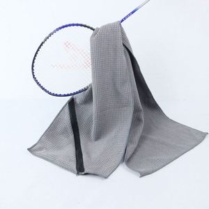 Toalla de Gimnasio Ultra Absorbente con Bolsillos con Cremallera Personalizados con Fibras Ultrafinas - Fitness Strong - Product Image 3