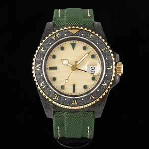 Reloj Deportivo Unisex de Lujo con Esfera con Símbolos Jeroglíficos Árabes, Caja de Fibra de Carbono con Incrustaciones de Latón y Acero Inoxidable - Product Image 1