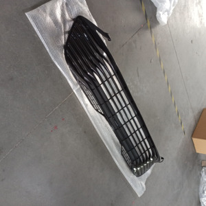 Pièces détachées de carrosserie automobile Grille de pare-chocs avant pour Toyota Camry <span class=keywords><strong>LE</strong></span> XLE 2018 2019 <span class=keywords><strong>2020</strong></span> - Product Image 3