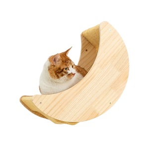 Árbol para gatos montado en la pared de 2 niveles, estructura de madera para trepar, cama de pared y poste rascador para espacios pequeños - Product Image 4