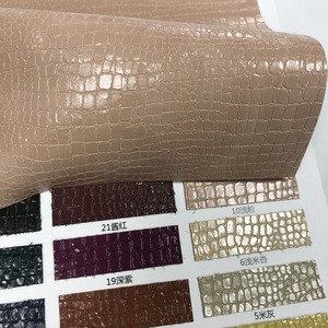 Cuir PU à motif crocodile Takayuki, texture gaufrée 0,68-0,7 mm, pour meubles et vêtements - Product Image 2