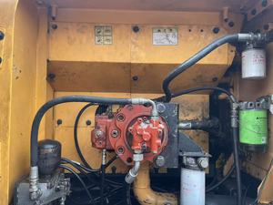 Excavadora Usada Hyundai 225LC-9T de 22 Toneladas, Tipo Oruga, Motor Cummins, Buena Calidad, en Venta a Bajo Precio - Product Image 5