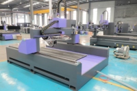 Routeur CNC ATC 1325 grande taille 4 axes pour découpe 3D de mousse de polystyrène, machine de façonnage de planches de surf CNC ATC 4 axes pour le travail du bois