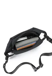Tas selempang luar ruangan pria, kantung dada ponsel multifungsi kapasitas besar untuk hadiah