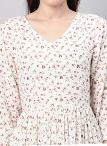 Robe d'été élégante pour femmes, légère, décontractée, style boutique, robe pour femmes, design moderne élégant - Product Image 4