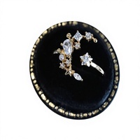 Nouvelle bague ouverte simple haut de gamme pour femme, style éthéré, en cuivre, avec lune et six pièces, zircon irrégulier, étoile, luxe léger