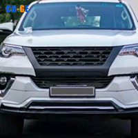 Accessoires extérieurs en plastique ABS Noir mat Grille avant pour Toyota Fortuner 2016-2020 Style TRD