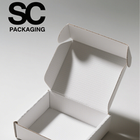 Boîtes en carton ondulé écologiques et recyclables personnalisées avec logo imprimé CMJN UV/Brillant/Estampage pour vêtements, chaussures et papier de soie