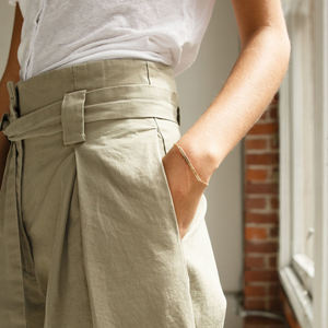 <span class=keywords><strong>Bracciale</strong></span> Minimalista EManco con Barra Personalizzata e Incisione in Acciaio Inossidabile Placcato Oro 14K, Idea Regalo <span class=keywords><strong>per</strong></span> la Migliore Amica e la Fidanzata - Product Image 5