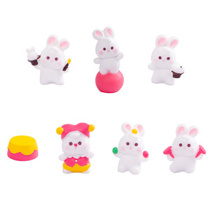 Figura de Conejito de Circo de Dibujos Animados, Linda Miniatura de Resina, Decoración de Escritorio, Regalo para Niños de 7 a 12 Años - Product Image 1
