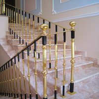 Garde-corps d'intérieur en laiton couleur métal aluminium escalier conception moderne de luxe plaqué or garde-corps d'escalier en fer forgé
