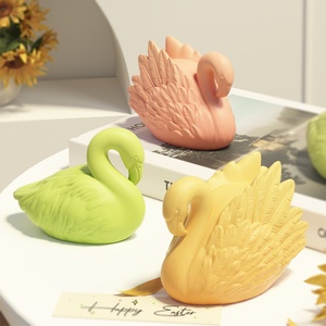 Moule à bougie en silicone Flamingo, écologique, compatible lave-vaisselle, pour la décoration de la maison, bougies parfumées en résine - Product Image 2