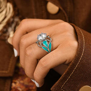 Anillo de Diamantes de Oro Blanco T0881, Corte Brillante Redondo, Color G Natural, Joyería Romántica de Compromiso para Mujer - Product Image 3