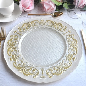 Piatti Decorativi Dorati da 13'' in Vetro Satinato con Bordo Floreale Barocco per Matrimoni, Banchetti e Feste, Fornitura all'Ingrosso - Product Image 5
