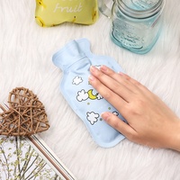 Joli sac à eau chaude rempli d'eau, vente en gros de chauffe-mains en pvc cartoon logo cadeaux d'hiver mini bouteille à eau chaude en pvc pour l'hiver