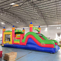 Château gonflable et structure de saut - Matériau PVC, taille et couleur personnalisables, utilisation commerciale en location, logo personnalisé disponible