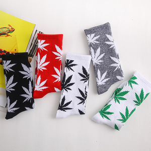 Cheap High Quality Maple Leaf Unisex <strong>Socks</strong> Funky Cotton Crew Calcetines Fashion Colorful Weed Long <strong>Socks</strong> - Product Image 3
