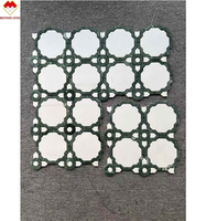 Nouveaux arrivages Carreaux de mosaïque de luxe en laiton et marbre en forme d'éventail et de fleur avec jet de métal pour dosseret de cuisine et salle de bain