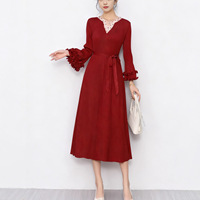 Nouvelle robe mi-longue décontractée vintage pour femmes, col en V, design plissé, manches bouffantes, respirante et anti-froissement, style Miyake