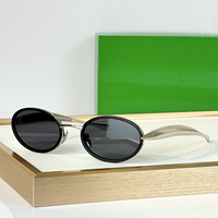 Lunettes de soleil ovales fines de style designer de haute qualité, branches métalliques incurvées, élégantes et rétro, pour femme, idéales pour les voyages