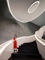 2025 personnalisé Style européen américain chêne massif verre acier inoxydable laiton meubles de maison escalier en bois balcon Villa PVC