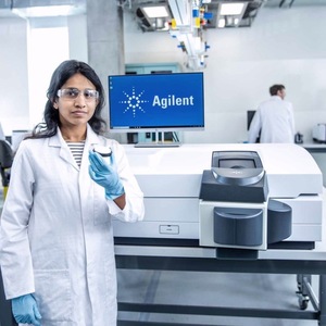 Agilent Cary 5000 UV-Vis-NIR spectometer สำหรับการวิเคราะห์ในห้องปฏิบัติการ - Product Image 3