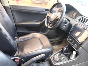 Volkswagen <span class=keywords><strong>Santana</strong></span> 2016 Usado, 1.6L Automático, Edición Trend, Sedán, Volante a la Izquierda, Maletero de 466L, Auto Usado Confiable en Venta - Product Image 5