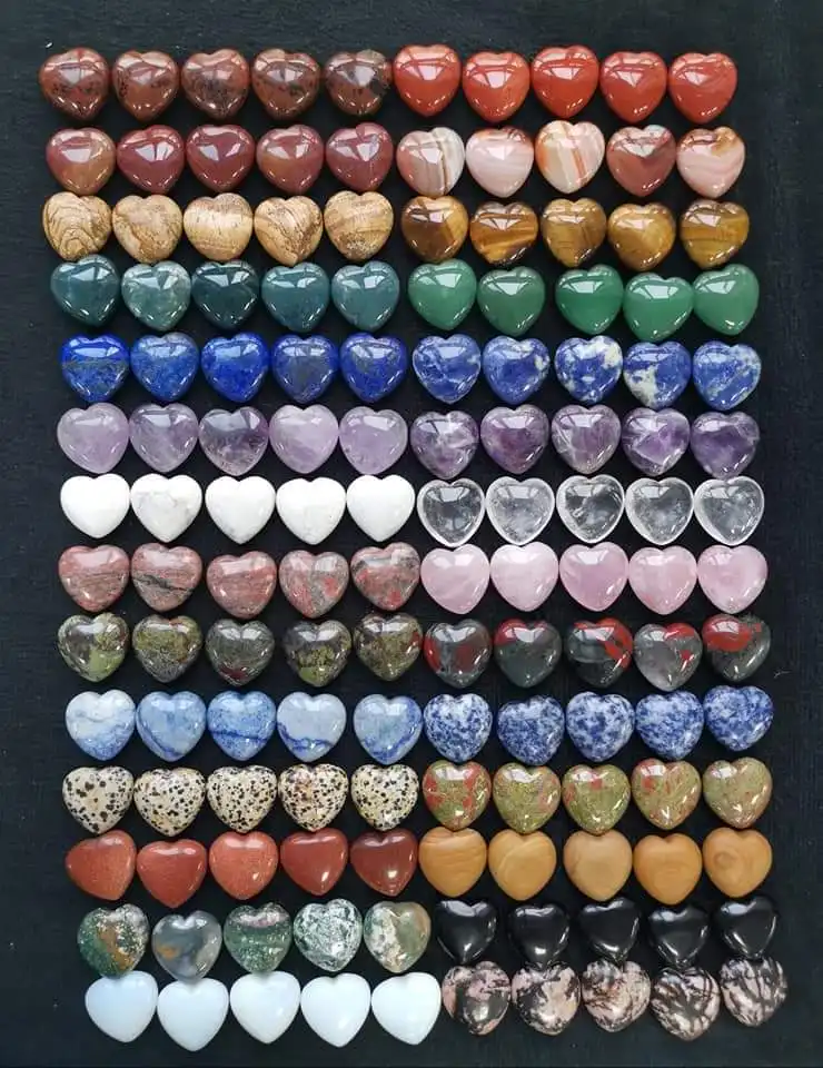 Hot Wholesale 3cm Natural Crystals healing stone Heart Gifts Chakra stones