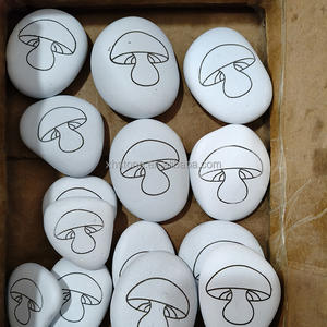 Pierre <span class=keywords><strong>de</strong></span> galets bruts naturels créatifs plats blancs peints à la main bricolage avec décorations <span class=keywords><strong>de</strong></span> dessins animés - Product Image 3